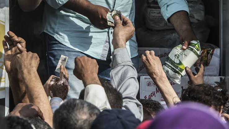 Sugar Scarcity in Egypt Leads to 275% Price Hike: Minister Vows Resolution